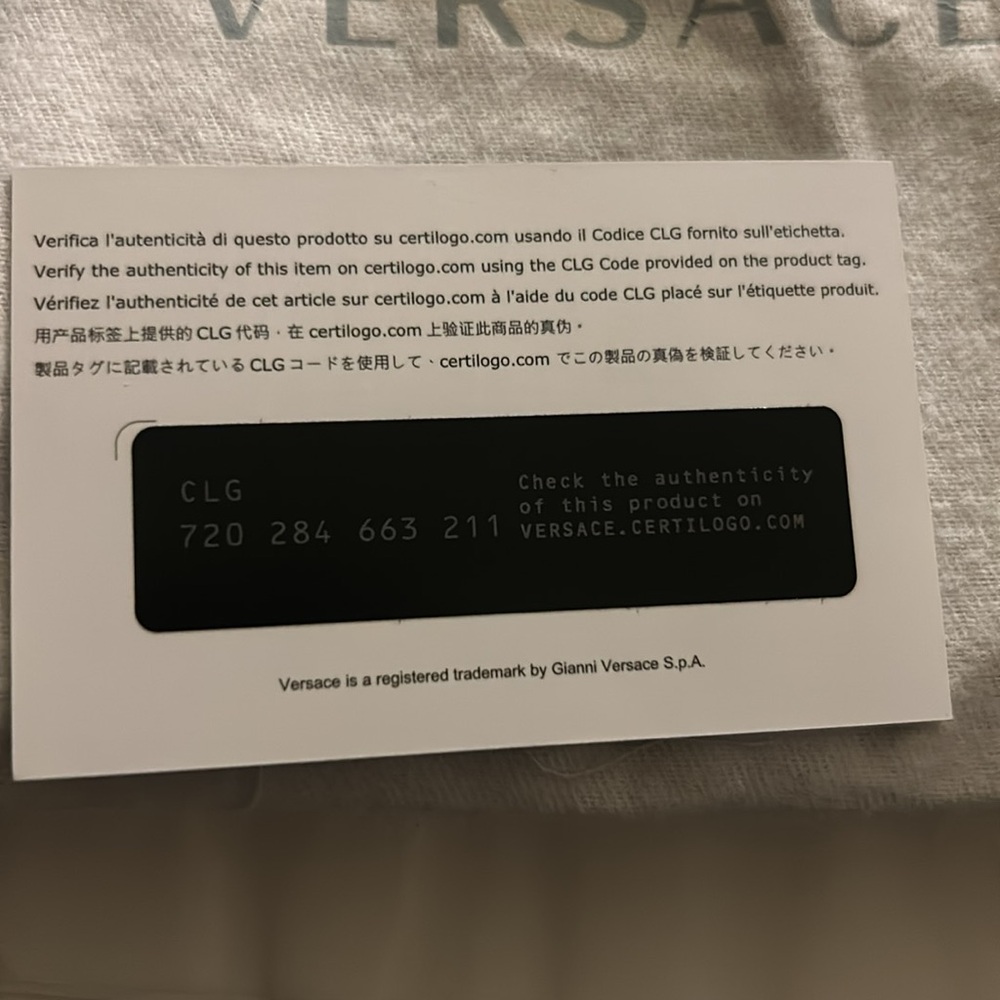 Versace clutch - Picture 9 of 11